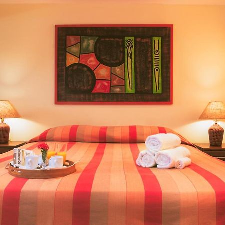 Hotel Las Palmeras Сосуа Экстерьер фото