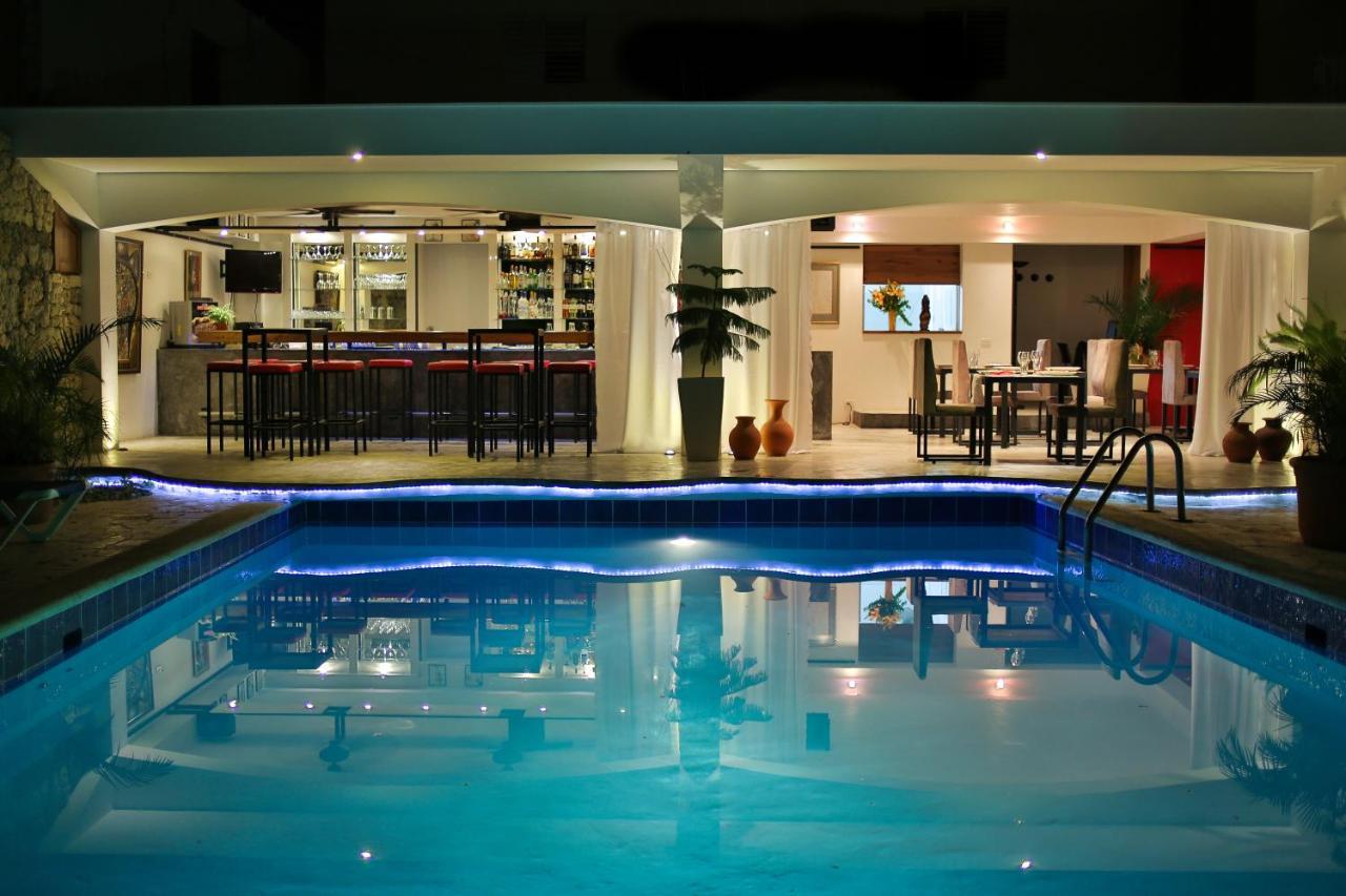 Hotel Las Palmeras Сосуа Экстерьер фото